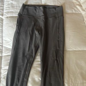 Gray in movement lulu leggings size 6
